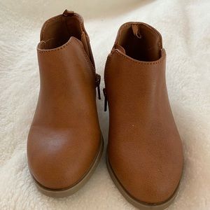 Never worn toddler boots